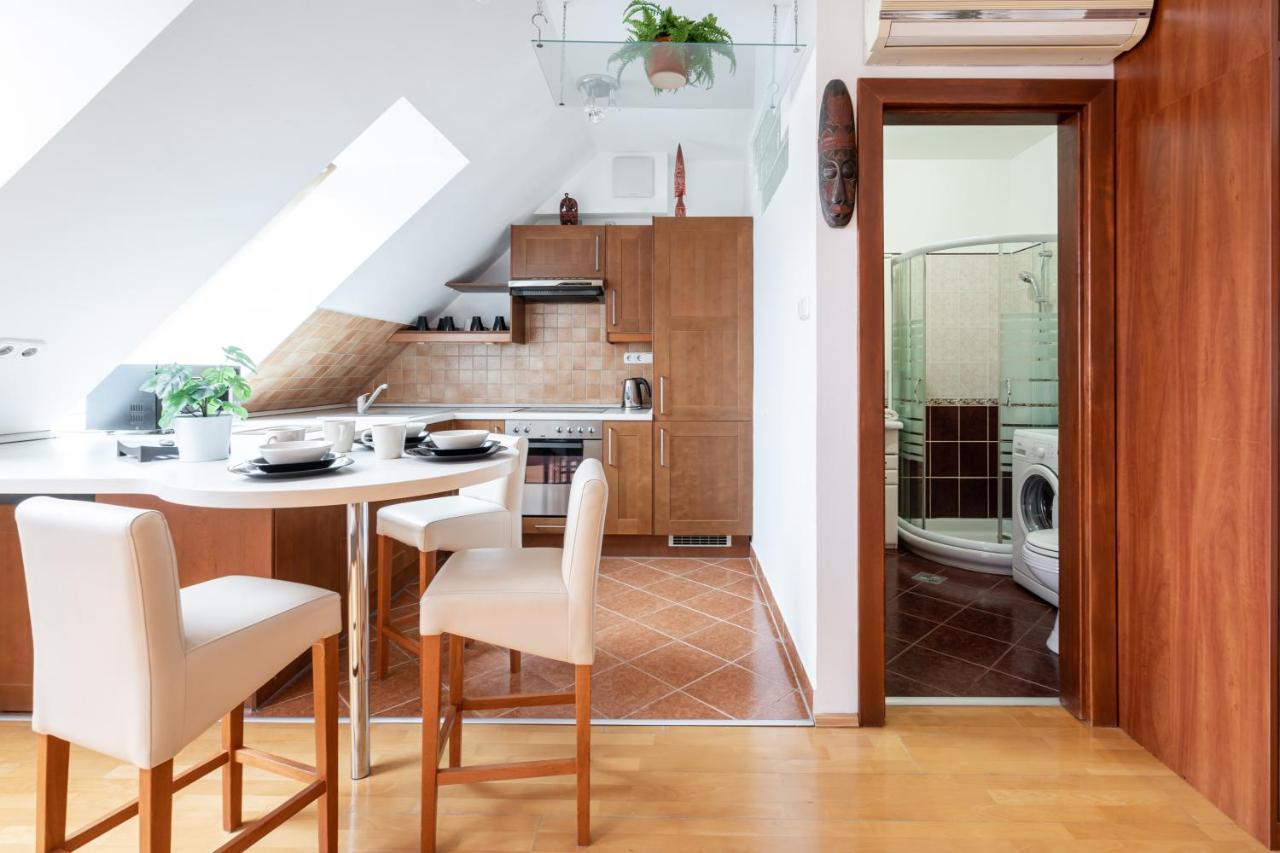 Beautiful Apartment With Ac Boedapest Buitenkant foto